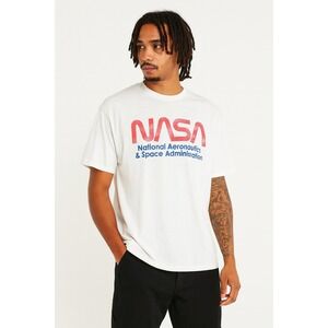 NASA National Aeronautics Space Administration White Graphic Tee Mens Size L NWT